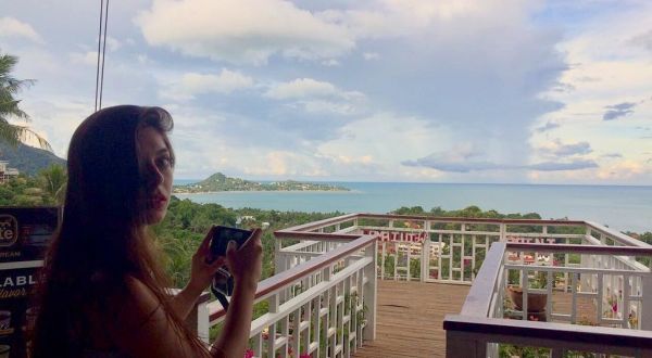 Αυτή είναι η κούκλα ηθοποιός που μπαίνει στο «Τατουάζ»- Η σχέση της με πρωταγωνίστρια της σειράς