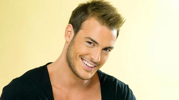 Ποιος τραγουδιστής έχει εικονοστάσι στο καμαρίνι του;