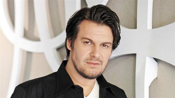 «Ξεκίνησα να τραγουδάω στον Αντύπα. Έβγαινα 23:10 με 23:12…»