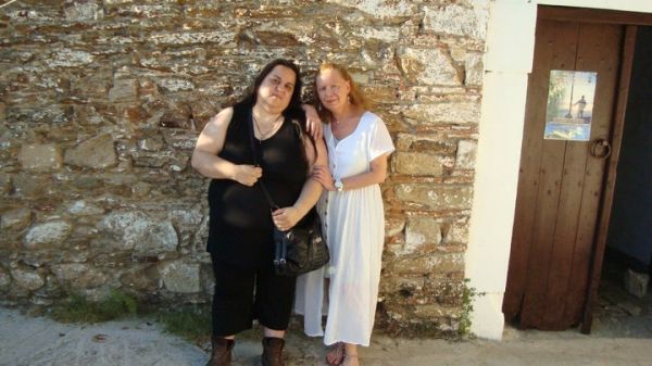 Στη Σκιάθο η Έλενα Ακρίτα!