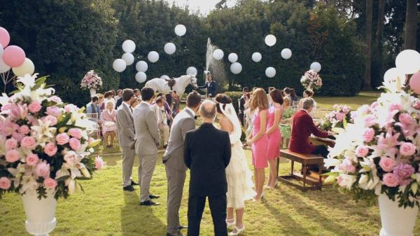 Μάλλον θα την πάρει τελικά την Ελενίτσα του…