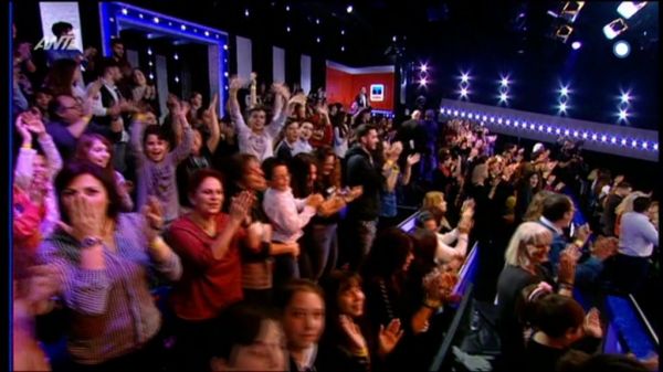 Sunday live: Μακρυπούλια - Μουτσινάς: Χορεύοντας εμφανίστηκαν στην πρεμιέρα τους στο τεράστιο πλατό 