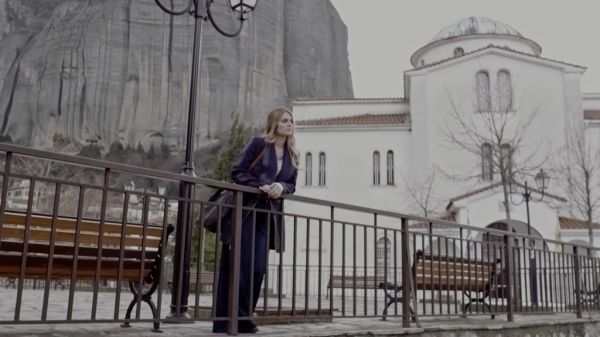 Το τατουάζ: Ο Ορφέας αποφασίζει να δώσει τέλος στη ζωή του και πέφτει από ταράτσα