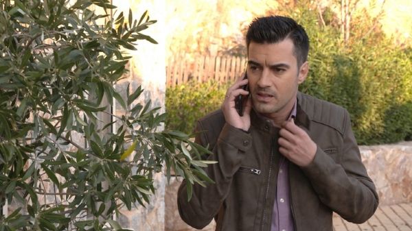 Έλα στη θέση μου: Η Φαίη ακούει τις πρώτες λεξούλες του παιδιού της