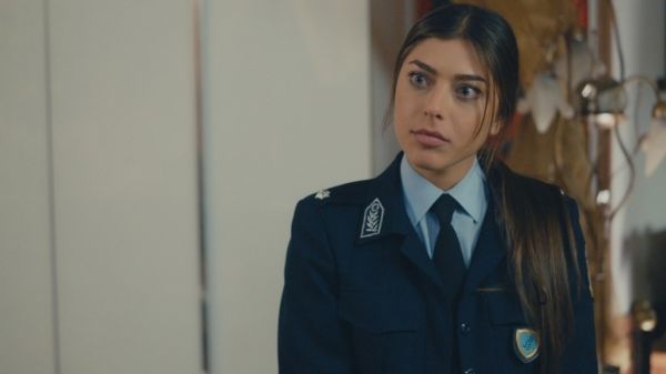 Το τατουάζ: Ο Τόνυ και η Τατιάνα μεταφέρονται στο νοσοκομείο