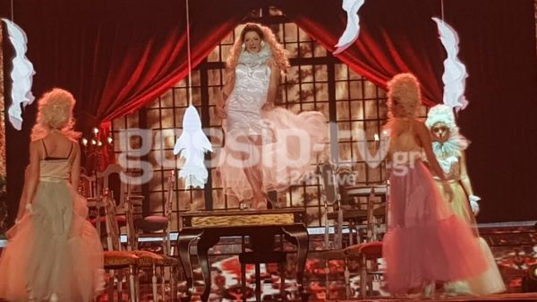 YFSF All Star: Πες μου τι ...σκεφτόταν ο Θανάσης Αλευράς ως Josephine