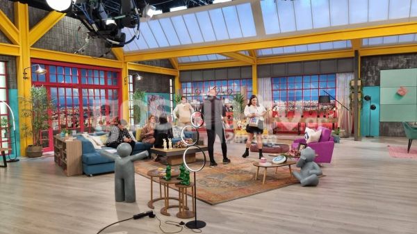 Δανάη Μπάρκα: Ο… παιδότοπος της εκπομπής και τα απωθημένα της