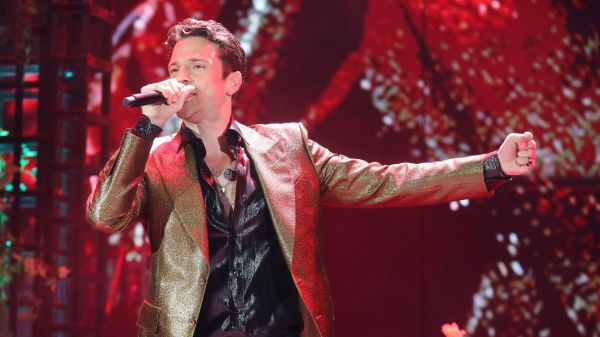 Αργυρός - Πρεμιέρα