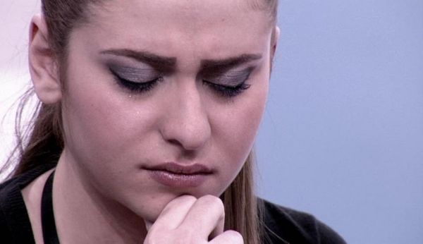 Πάμε Πακέτο: Δυο νεαρά παιδιά αναζητούν τον πατέρα τους και θα μάθουν ότι είναι αδέρφια!