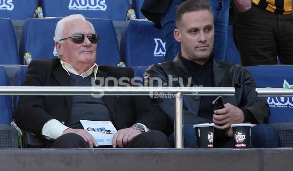 Δείτε πώς είναι ο Γιώργος Πάντζας στα 80 του - Έξοδος με τον γιο του 