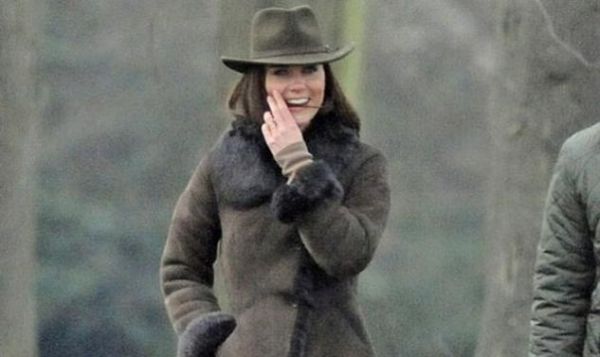 Kate Middleton: Η βόλτα με το σκύλο της! (φωτό)