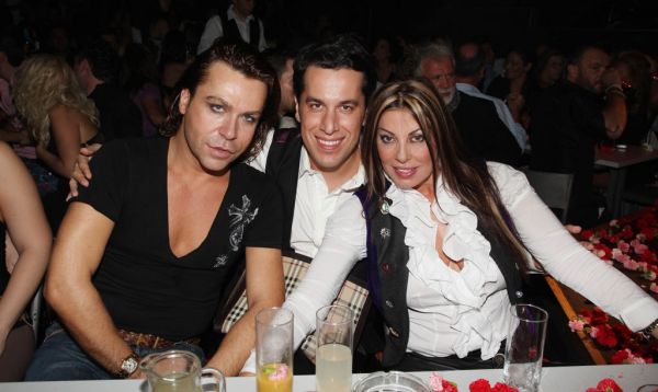  Πασαρέλα επωνύμων στο “Teatro”