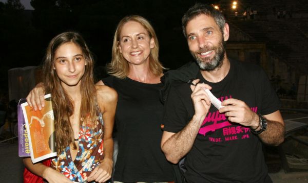 Πρωτοεμφανιζόμενη ηθοποιός είναι η κόρη του… 