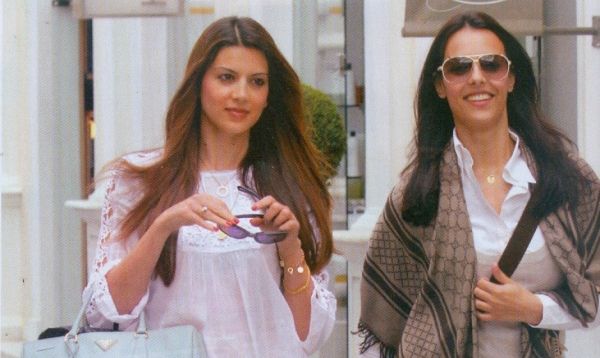 Σταματίνα Τσιμτσιλή: Αγοράζοντας δώρο για την κόρη της Λαφαζάνη