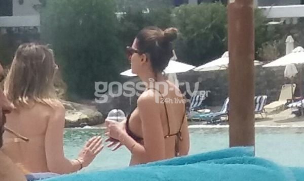 Σταματίνα Τσιμτσιλή: Με τον σύζυγό της και τις κόρες τους στο Λαγονήσι για βουτιές (φωτο)