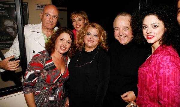 Επίσημη πρεμιέρα ...  “Σε στενό οικογενειακό κύκλο”