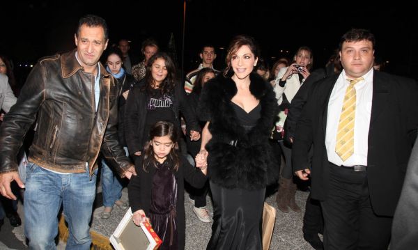 Η Δέσποινα Βανδή ... έφερε τα Χριστούγεννα 