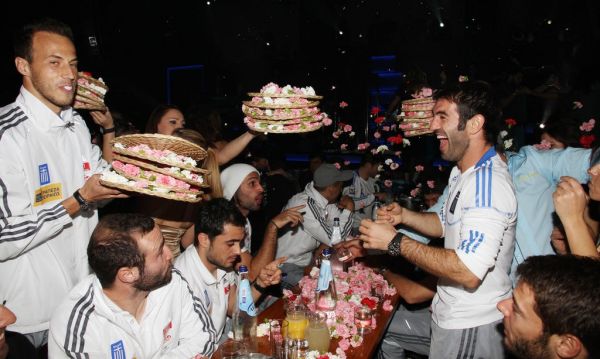 Το γλέντι της Εθνικής μετά την πρόκρισή τους στο Μουντιάλ