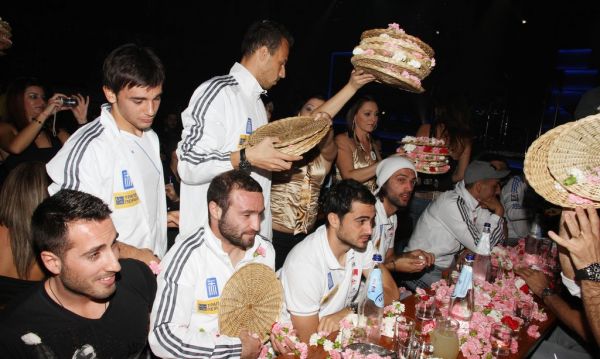 Το γλέντι της Εθνικής μετά την πρόκρισή τους στο Μουντιάλ