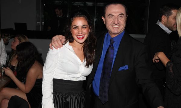 Απονομή πλατινένιου δίσκου για τον Λευτέρη Πανταζή