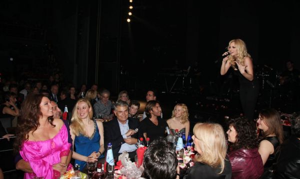 Με ποιους γιόρτασε τα γενέθλιά της η Βάνα Μπάρμπα;