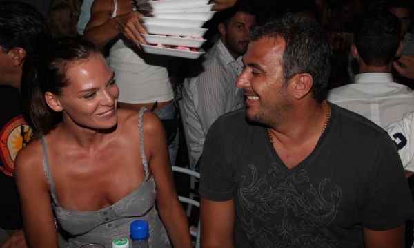 Καρέ καρέ οι διακοπές Ρέμου-Μπόσνιακ!