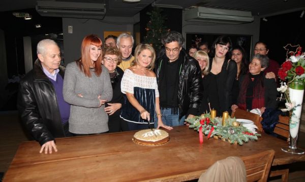 Τα θέατρα γιορτάζουν τη νέα χρονιά!