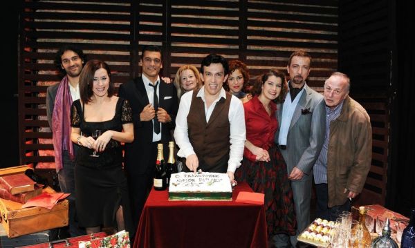 Τα θέατρα γιορτάζουν τη νέα χρονιά!