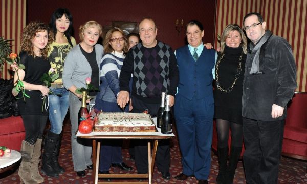 Τα θέατρα γιορτάζουν τη νέα χρονιά!