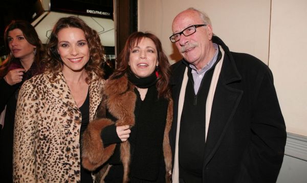 Χριστόφορος Παπακαλιάτης: Λαμπερή πρεμιέρα 