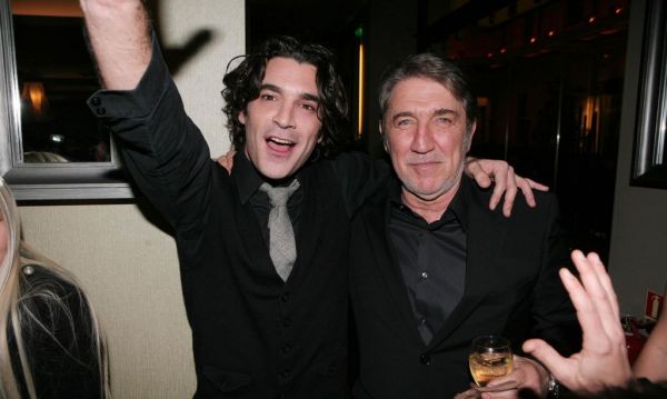 Χριστόφορος Παπακαλιάτης: Λαμπερή πρεμιέρα 