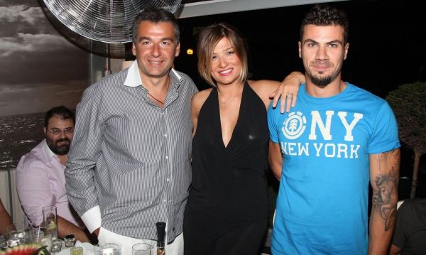 Τα λαμπερά εγκαίνια του εστιατορίου του Γιώργου Λιάγκα!