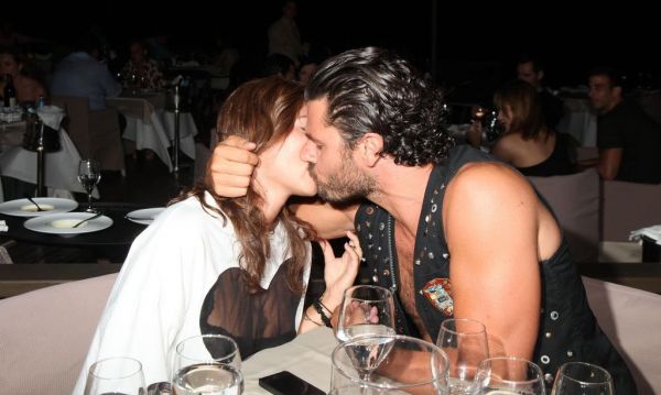 Τα καυτά φιλιά Βασιλόπουλου-Βεντούρα!