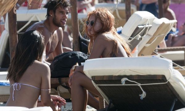 Πρίντεζης- Τσιάμη: Χαλαρές στιγμές στην παραλία