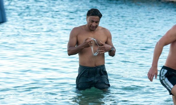 Οι βουτιές του Ινδού Μεγιστάνα στη Μύκονο