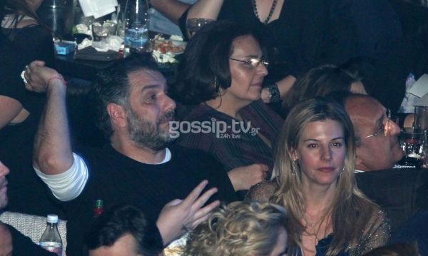 Γρηγόρης Αρναούτογλου: Το γλέντι στη Θεοδωρίδου και τα τρυφερά τετ α τετ με την Κοτοβός (φωτό)