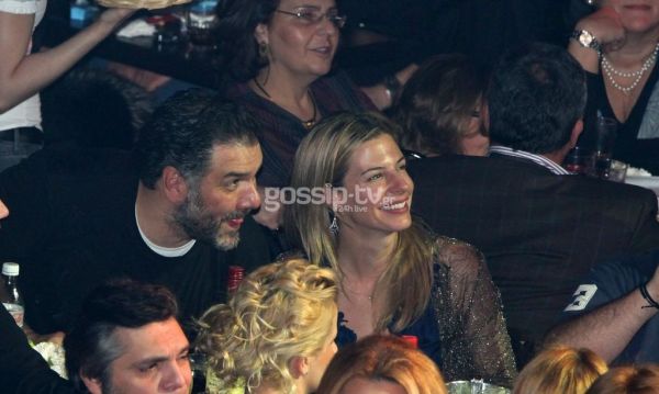 Γρηγόρης Αρναούτογλου: Το γλέντι στη Θεοδωρίδου και τα τρυφερά τετ α τετ με την Κοτοβός (φωτό)