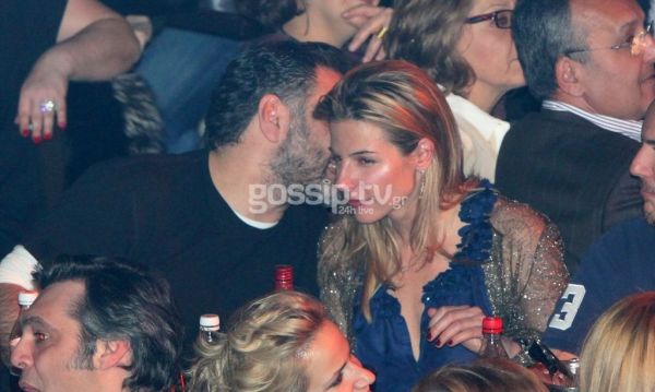 Γρηγόρης Αρναούτογλου: Το γλέντι στη Θεοδωρίδου και τα τρυφερά τετ α τετ με την Κοτοβός (φωτό)