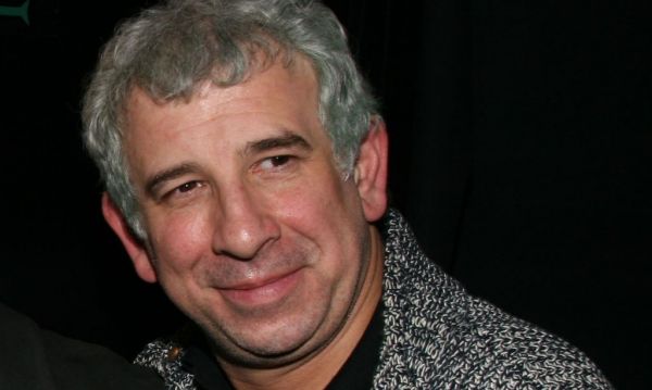 Γνωστός ηθοποιός πούλησε το αυτοκίνητο του λόγω… κρίσης!