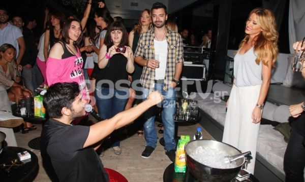 «Έπεσε στα πατώματα» για τη Στέλλα Καλλή!  (φωτό)