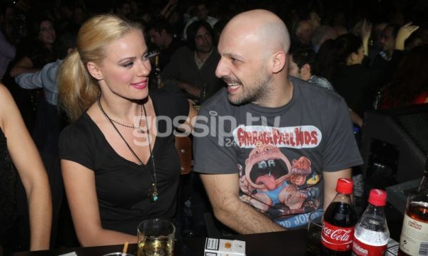 Μακρυπούλια – Μουτσινάς: Πρώτο τραπέζι πίστα στον αγαπημένο της παρουσιάστριας! 