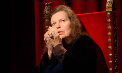 Πασίγνωστη σκηνοθέτρια καταγγέλλει εξοργισμένη: «Μου έφαγε λεφτά η Βάσια Παναγοπούλου»