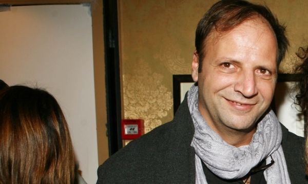 Πασίγνωστος σεναριογράφος αποκάλυψε: «Έκανα απόπειρα αυτοκτονίας την περίοδο που γνώριζα μεγάλη επιτυχία»