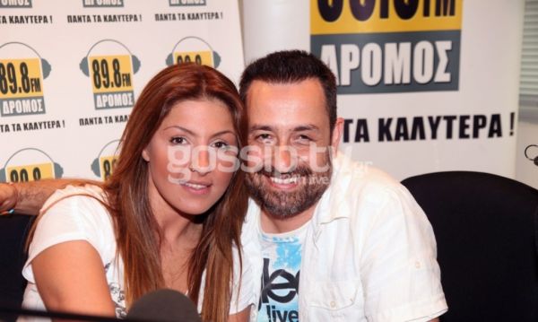 Η Έλενα Παπαρίζου μιλά για την πρόταση γάμου που της έκανε ο σύντροφος της! 