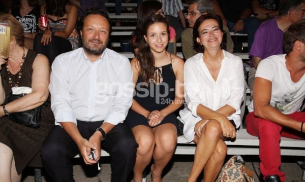 Πλήθος επώνυμων στις «Βάκχες» στο θέατρο Βράχων!