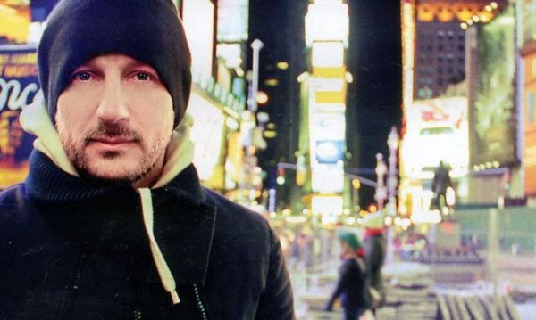 Κώστας Καραφώτης: Ταξίδι στην Νέα Υόρκη για συναυλίες!