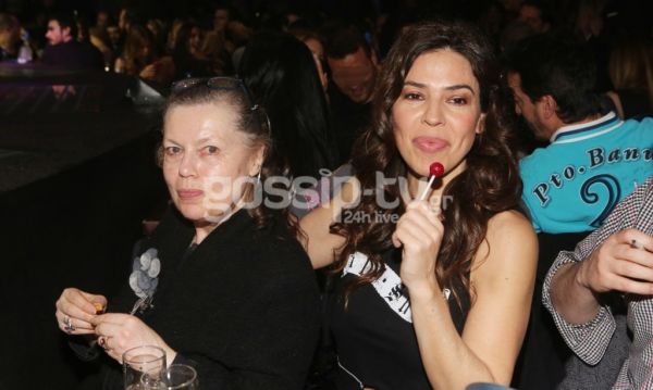 Πήγε στα μπουζούκια κι έγλυφε το… γλειφιτζούρι