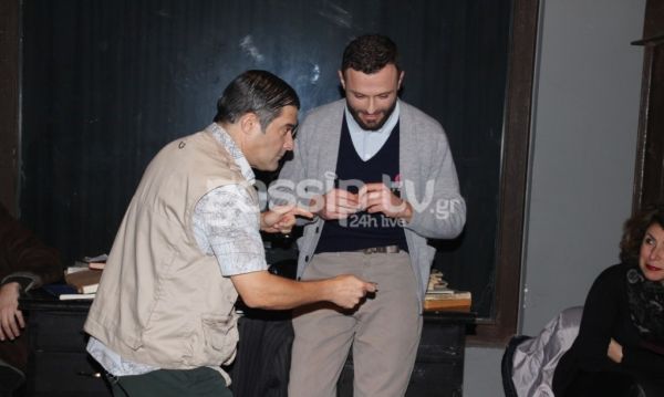 Κατερίνα Καραβάτου:  Βραδινή έξοδος στο θέατρο χωρίς τον Κρατερό