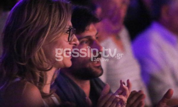 Ζέτα Δούκα: Ποιος είναι ο γοητευτικός συνοδός στο πλευρό της που την κάνει και χαμογελά;