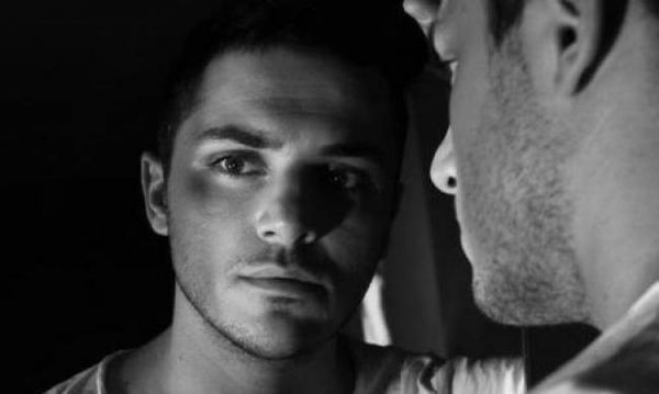 Περιμένοντας στο αεροδρόμιο της Σάμου ο…